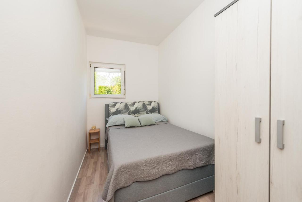 Nelly Apartments 普利拉卡 外观 照片